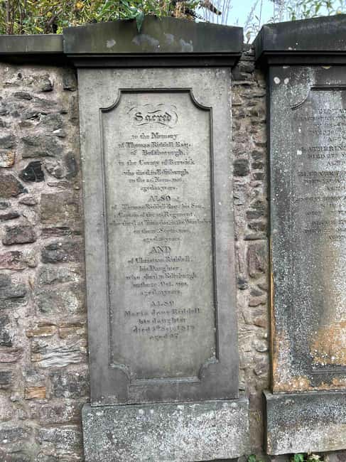 Edinburgh's Dark History Walking Tour - Why this Edinburgh walk is worth your time