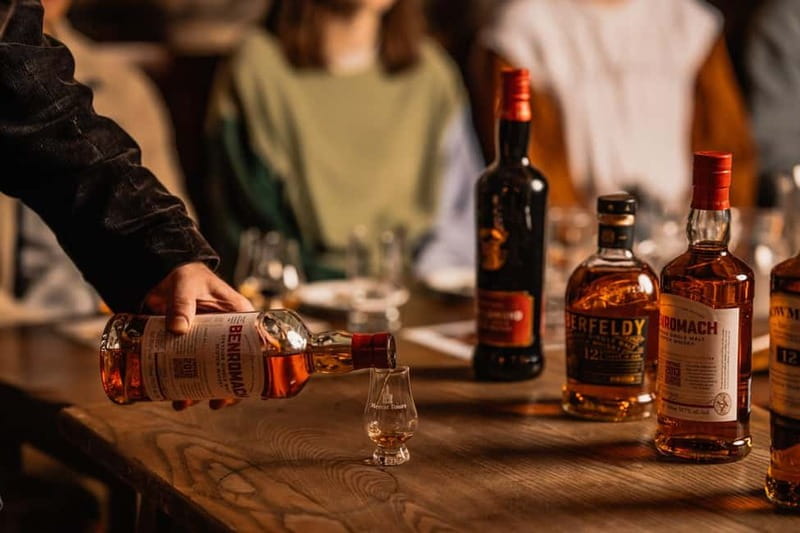 Edinburgh: Small-Group History of Whisky Tour with Tasting - Key Points Before You Book