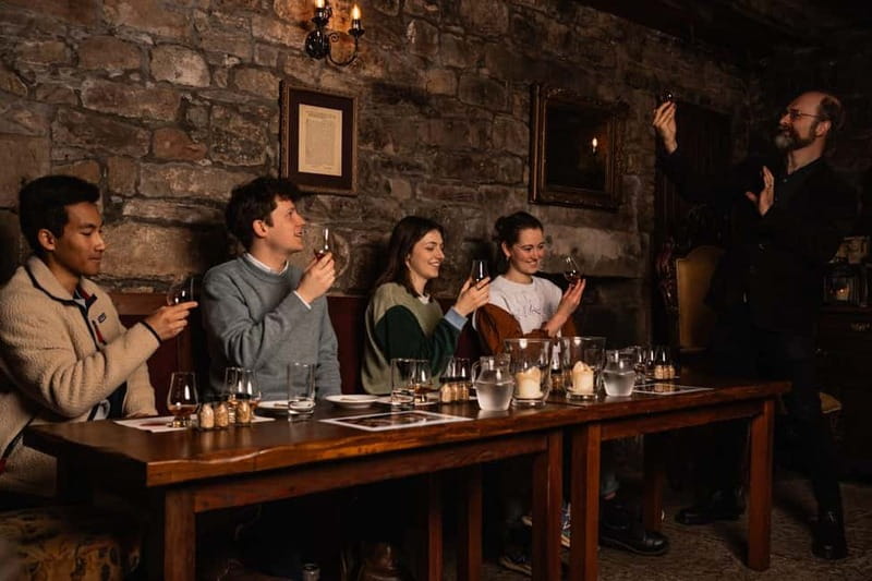 Edinburgh: Small-Group History of Whisky Tour with Tasting - Why the Walking Section Matters