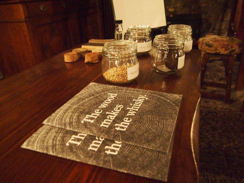 Edinburgh: Small-Group History of Whisky Tour with Tasting - Learning How to Taste Whisky
