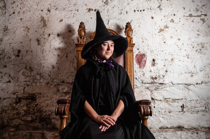 Edinburgh: Witches & Haunted History Walking Tour - Lady Stair’s Close and the city’s literary atmosphere
