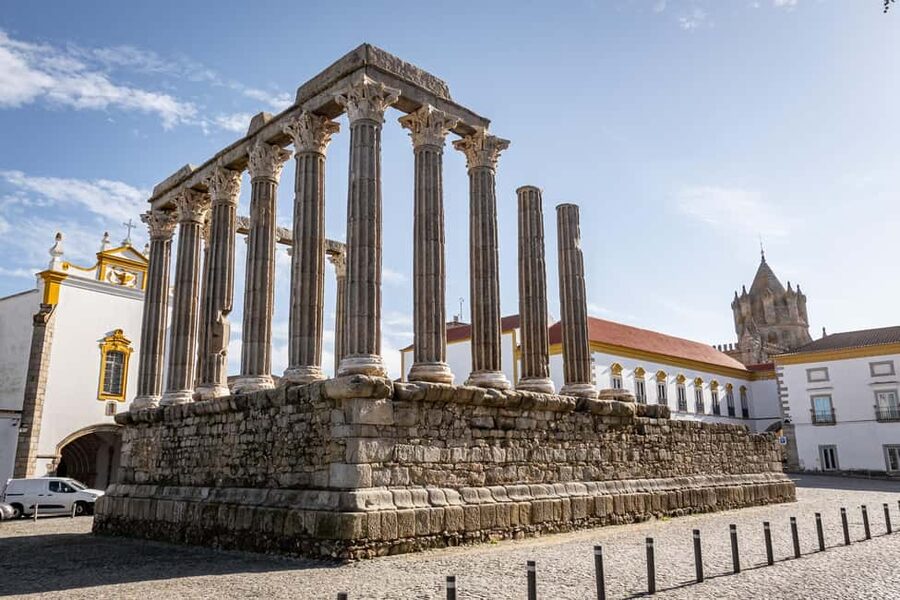 Évora: Private & Flexible Walking Tour in Historic Center - Why This Évora Tour Works So Well for Independent Sightseeing