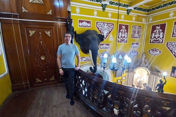 Experience Bangalore - City Tour, Authentic Food & market (Food/Culture/History) - Tipu Sultan’s palace and Bangalore Fort tell the older city story