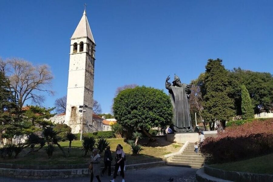 Experience Split History Walking Tour With Local Historian - Seeing Diocletian’s Palace as a living city