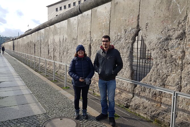 Explore Berlin History and Highlights Sightseeing Walking Tour - Checkpoint Charlie and the divided city