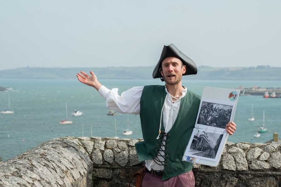 Falmouth: Vibrant Historical Walking Tour (award-winning) - Guides with different personalities