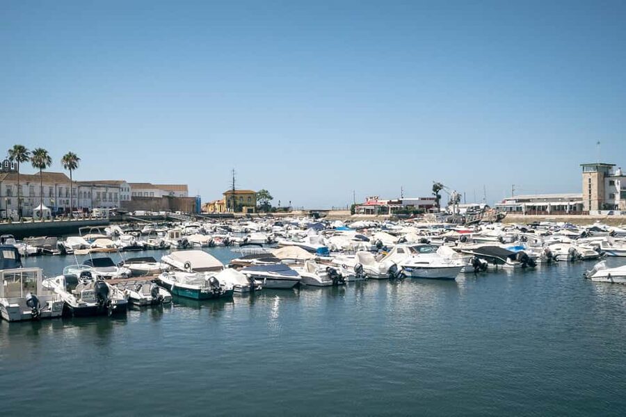 Faro: Private & Flexible Walking Tour in Historic Center - Baixa de Faro and the church circuit