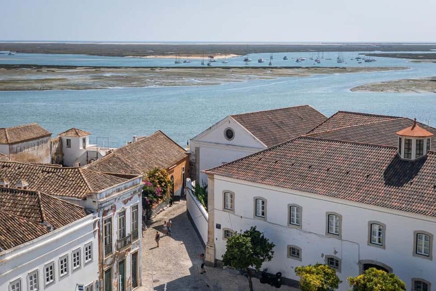 Faro: Private & Flexible Walking Tour in Historic Center - Porta Nova and the return along the estuary