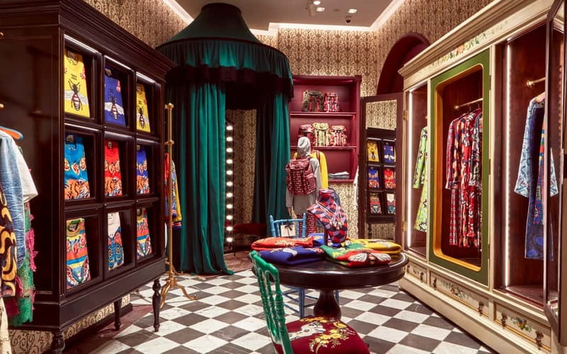 Florence: Fashion History Guided Walking Tour & Museum Visit - What makes this Florence fashion walk worth considering
