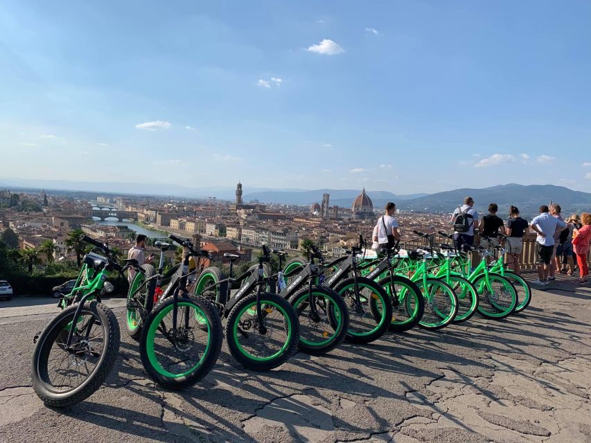 Florence Medici Bike Tour – Cycle Through History and Power - Along the Arno to the Oltrarno