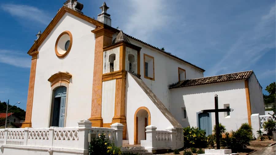 Florianópolis: Historical Center, Beach & Nature Tour - Guides, vehicles, and the practical ride