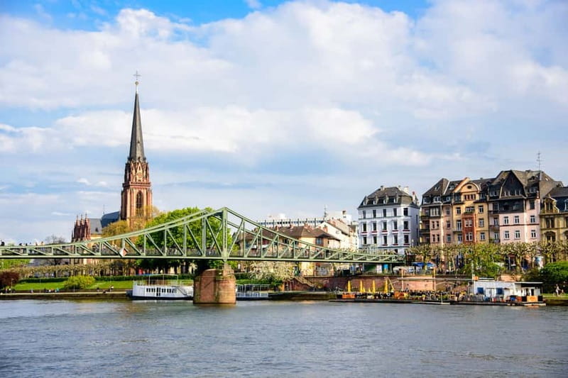 Frankfurt: Old Town Historical Walking Tour with Geo Epoche - German language and the English request