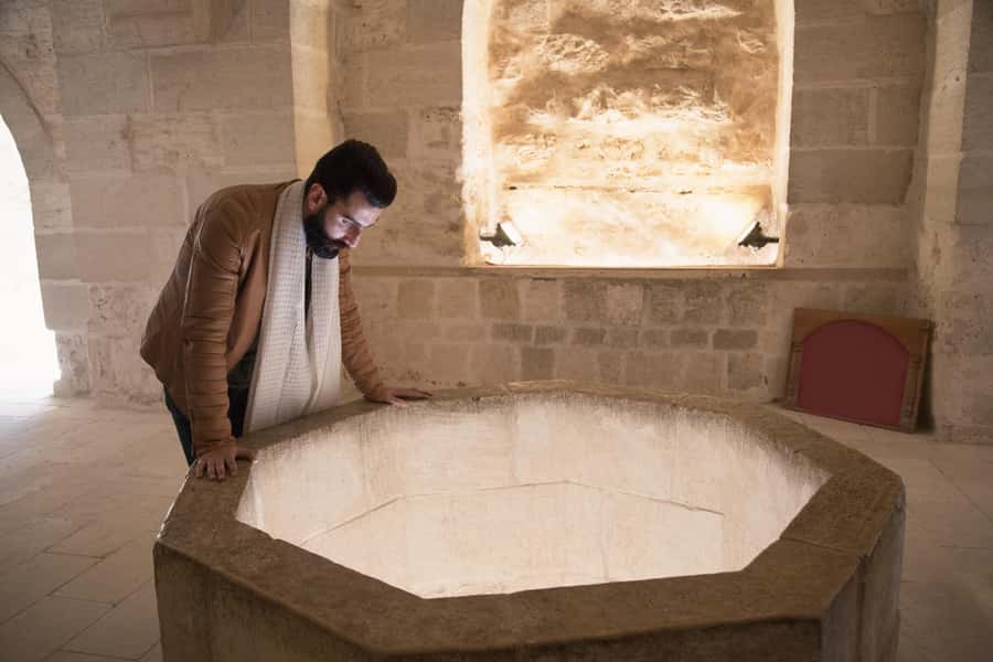 From Alexandria: Full-Day Guided Tour of Historical Sights - Kom El Shoqafa, Alexandria below ground
