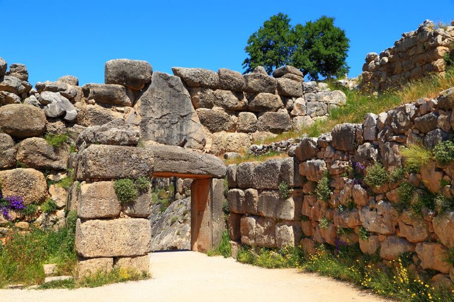 From Athens: Explore Ancient Greece 4-Day Tour - The guide and driver can shape the whole trip