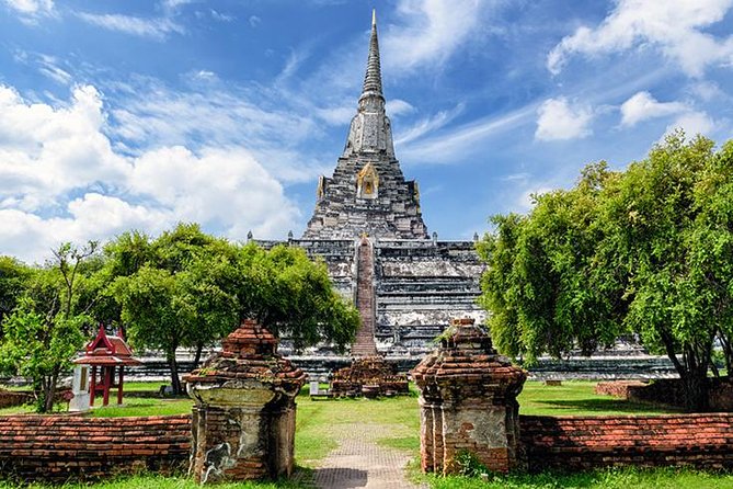 From Bangkok: Ayutthaya Temples Small Group Tour with Lunch - Wat Phra Sri Sanphet, Ayutthaya’s royal temple