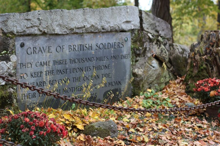 From Boston: Full-Day Historical Lexington & Concord Tour - Lexington Battle Green and the morning of April 19
