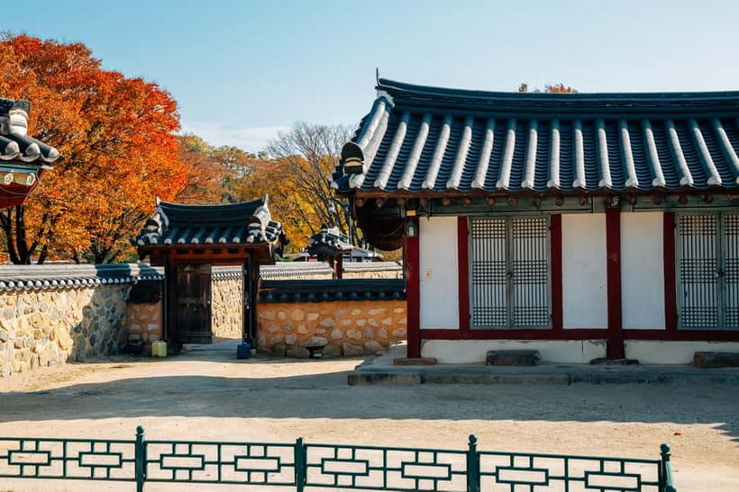 From Busan: Echoes of Silla Gyeongju Historical Day Tour - Donggung Palace and Wolji Pond are the evening highlight