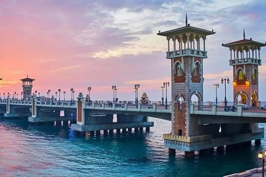 From Cairo: Private Full-Day Tour of Historical Alexandria - Kom el Shoqafa, where Egyptian and Roman customs meet