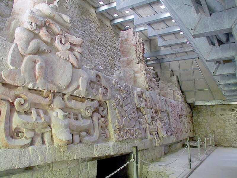 From Campeche: Calakmul Guided Nature and History Day Trip - Guides who shape the experience
