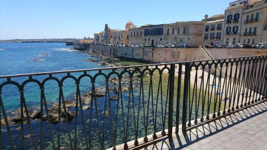 From Catania: Syracuse and Noto Culture and History Tour - Ortigia: Syracuse’s old center on foot