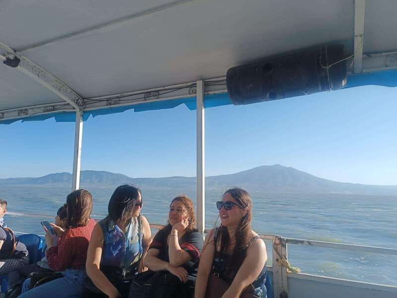 From Guadalajara to Chapala Lake: Funny and cultural tour - Tequila tasting at Villa San Remo