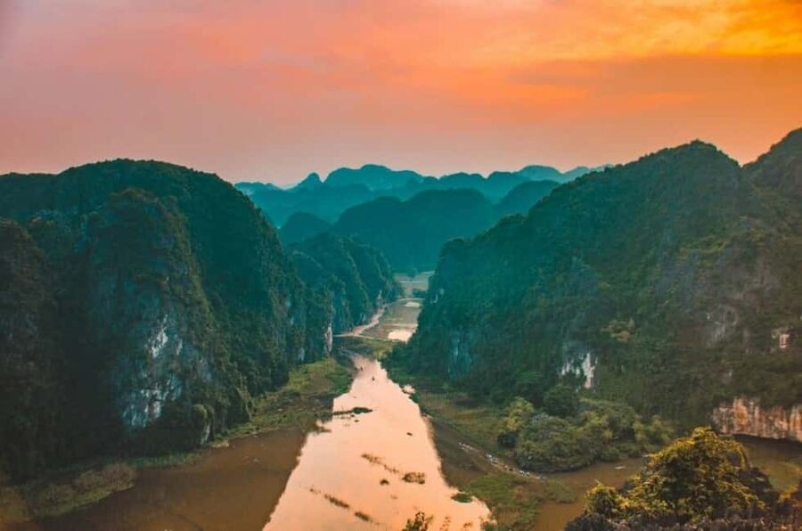 From Hanoi: Trang An eco-tourism - Hoa Lu ancient & Mua Cave - Hoa Lu and Vietnam’s early royal capital