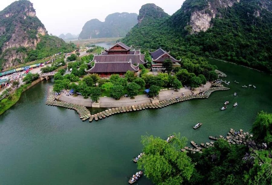 From Hanoi: Trang An eco-tourism - Hoa Lu ancient & Mua Cave - Lunch, buffet style