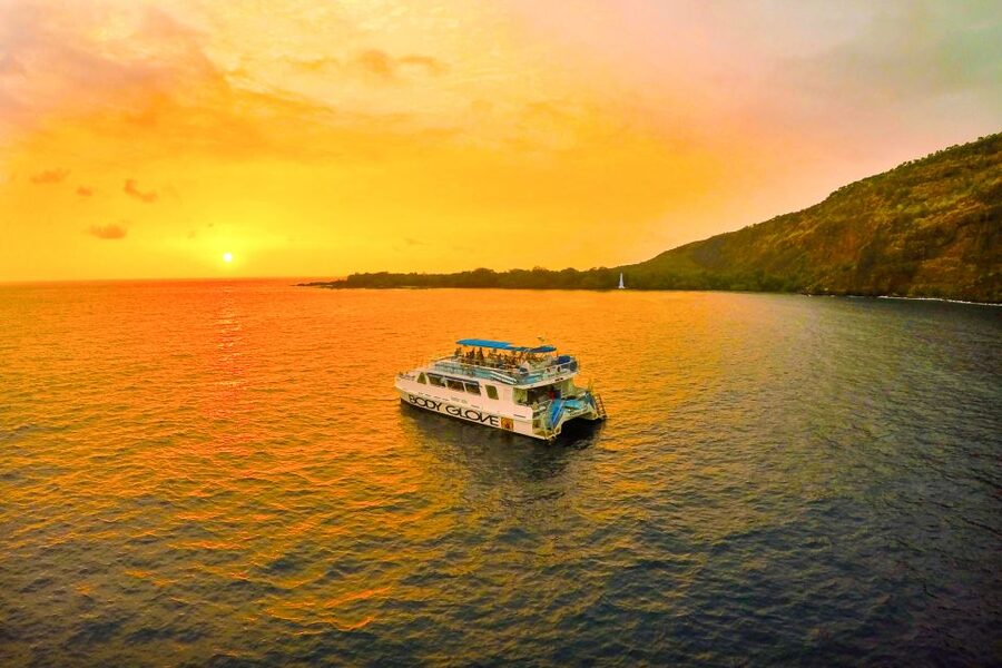 From Hawaii: Historical Dinner Cruise Tour to Kealakekua Bay - Leaving Kailua Pier for Kona’s western coast