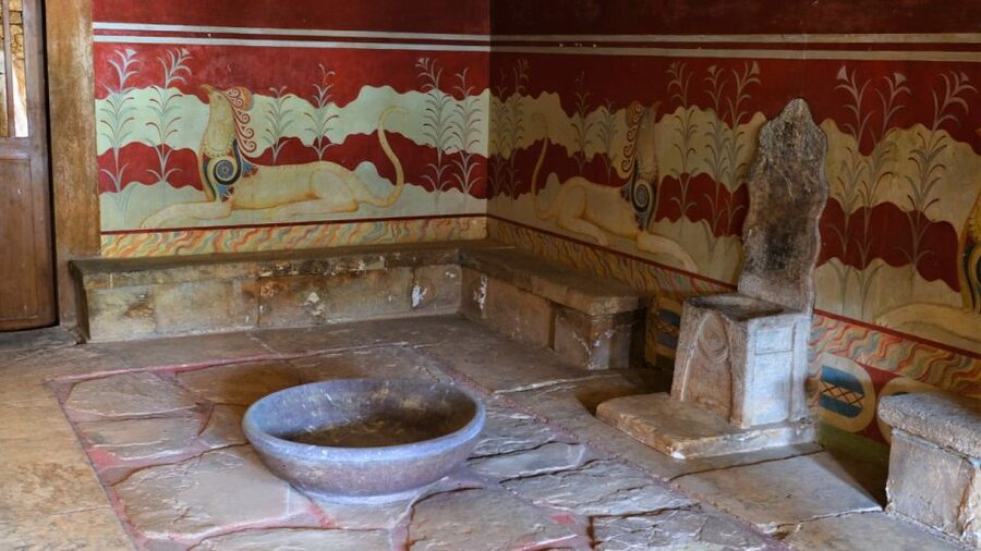 From Heraklion: Historical Center City Tour & Knossos Palace - Should you book it?