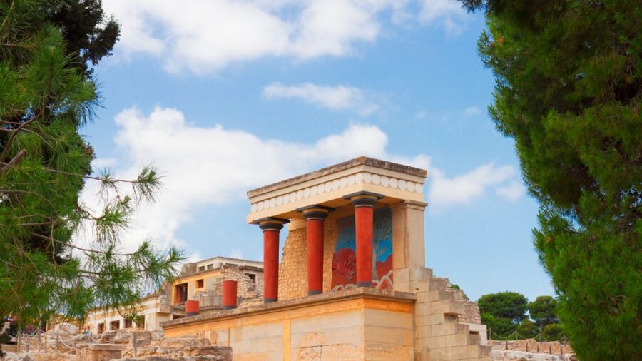 From Heraklion: Historical Center City Tour & Knossos Palace - Timing, group size, and the real pace