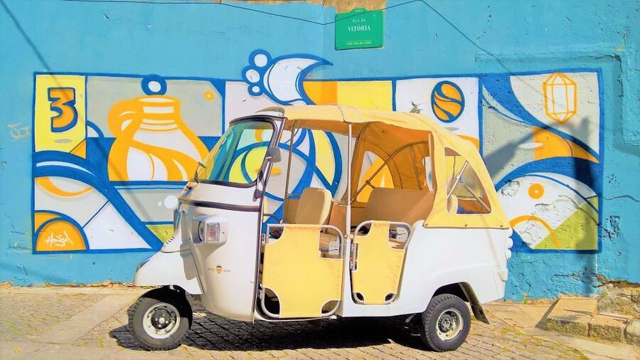 From Leixões: Private Porto Historic Center Tuk Tuk Tour - Key points at a glance
