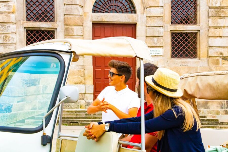 From Leixões: Private Porto Historic Center Tuk Tuk Tour - Miragaia and Vitória by tuk tuk and on foot