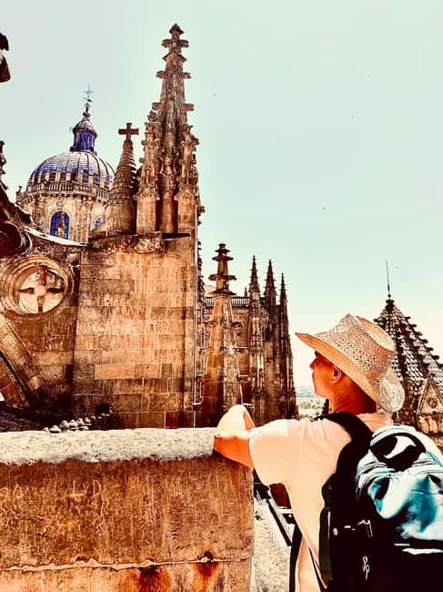 From Madrid: Ávila and Salamanca, a day among history and walls - A 90-minute lunch with regional food