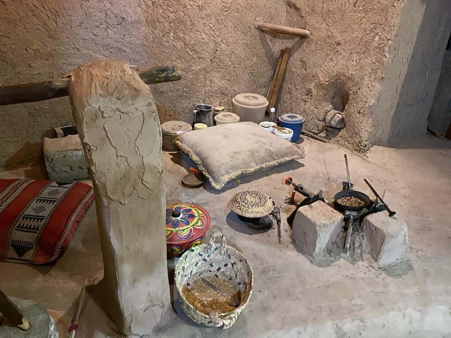 From Muscat: Nizwa and Oman's Historical Gems Tour - Oman Across Ages Museum: a modern change of pace