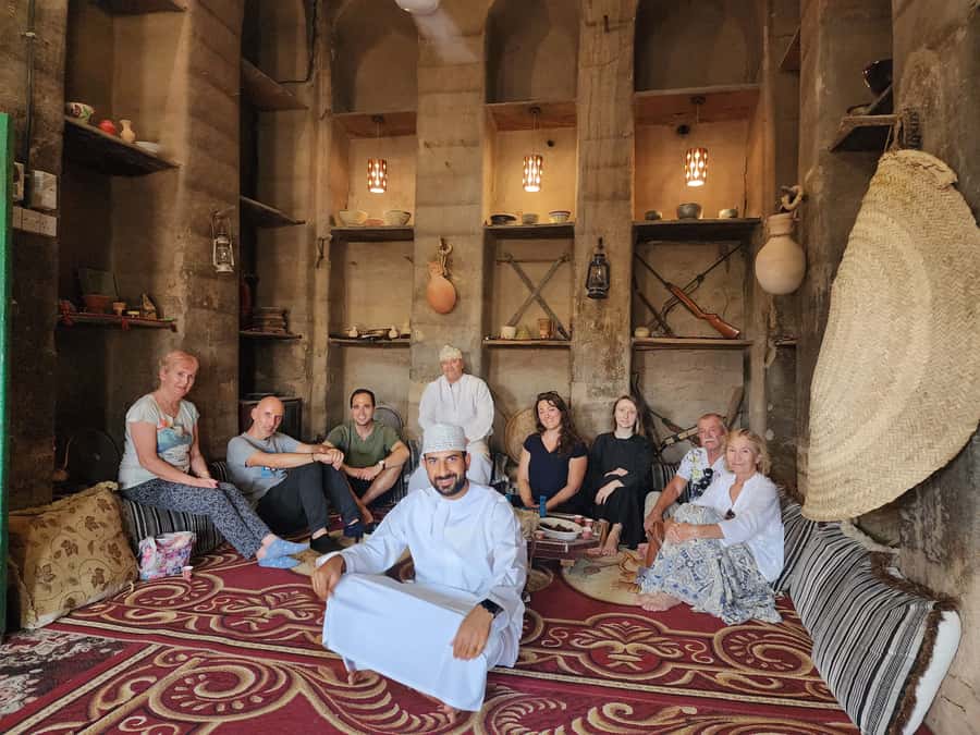 From Muscat: Nizwa and Oman's Historical Gems Tour - Jebel Akhdar and Jebel Shams: choosing your mountain day