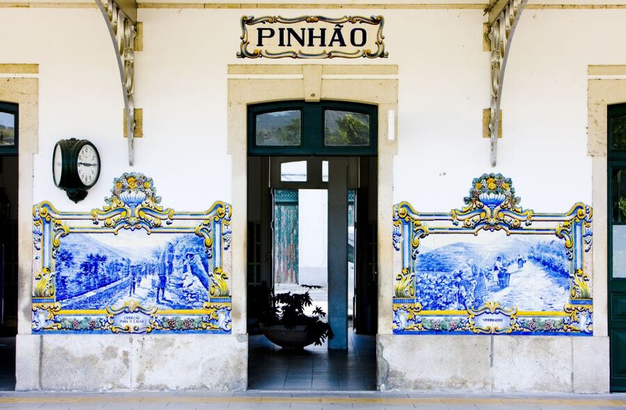 From Porto: Full-Day Douro Historical Tour - Pinhão and the quiet river cruise