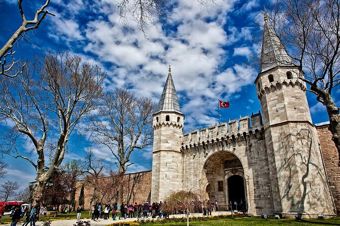 Full Day Historical Walking Tour of Istanbul Old City from Hagia Sophia - The Blue Mosque and its six minarets