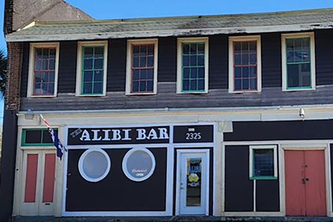 Galveston's Best Pub Crawl Tour and Guided History Walk - Why this Galveston night walk works