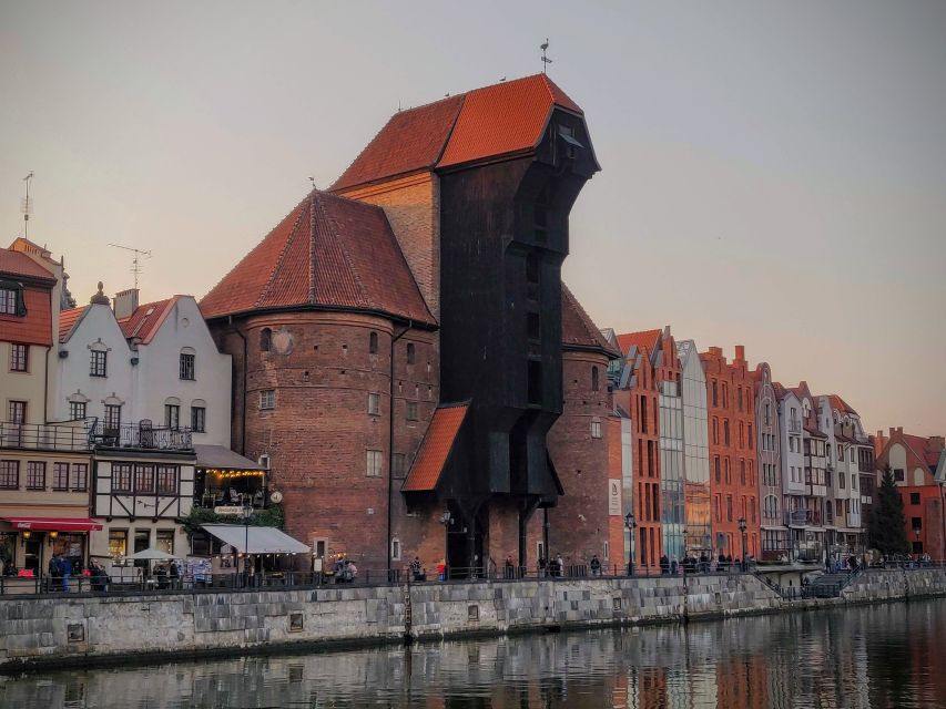 Gdańsk City Sights & History Guided Walking Tour in English - Price, breaks, and weather planning