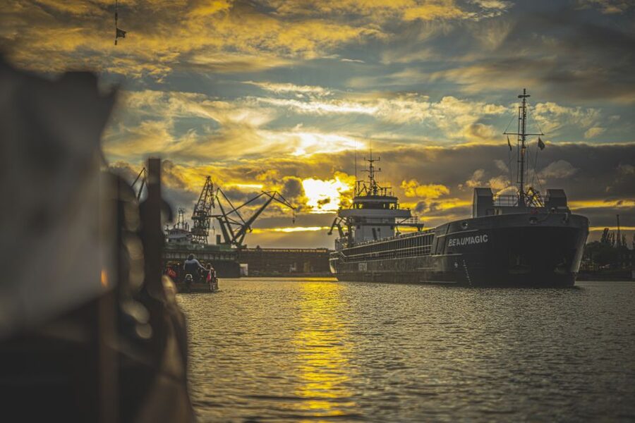 Gdańsk: Sunset Cruise on a Historic Polish Boat - The guide makes or breaks the ride