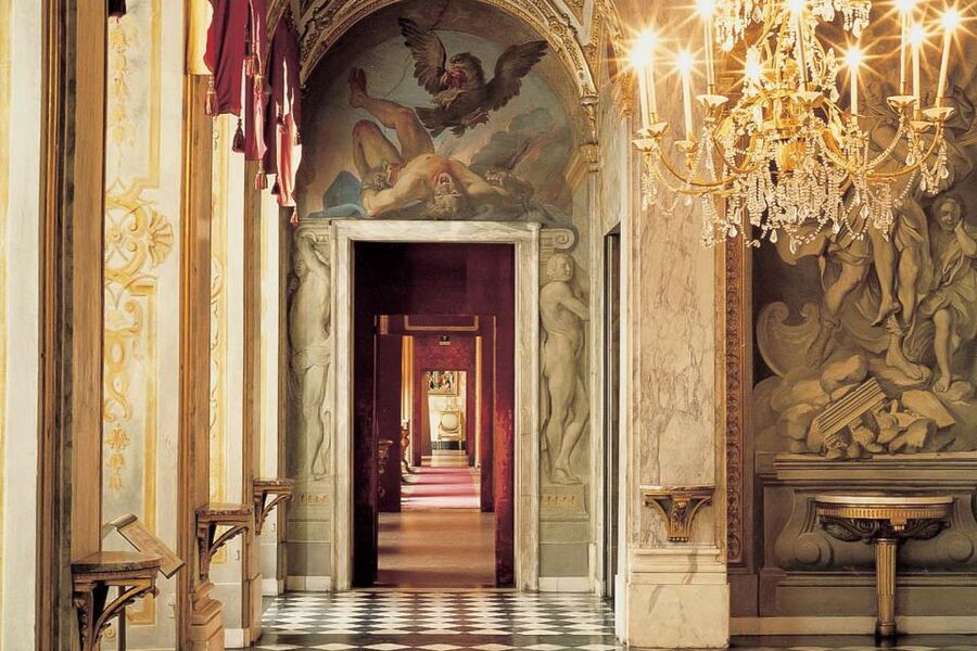 Genoa: 2-Hour Guided Walking Tour of the Historical Center - Key points to know before booking