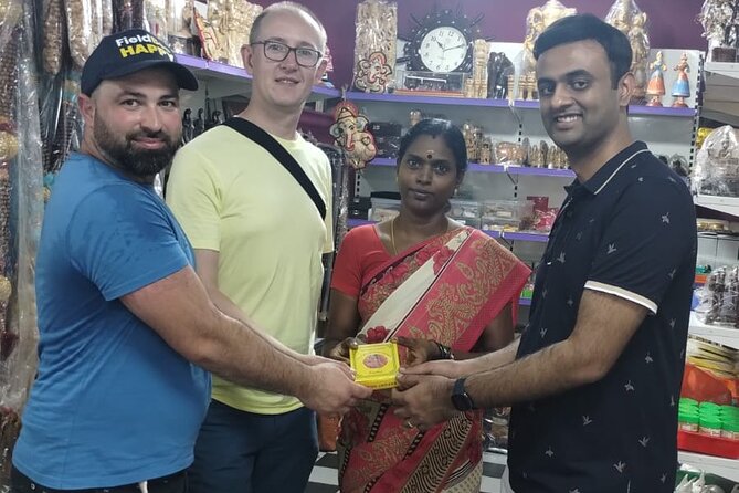 Georgetown heritage walking tour in Chennai about the founding of Chennai - Old lighthouses and George Town’s working past