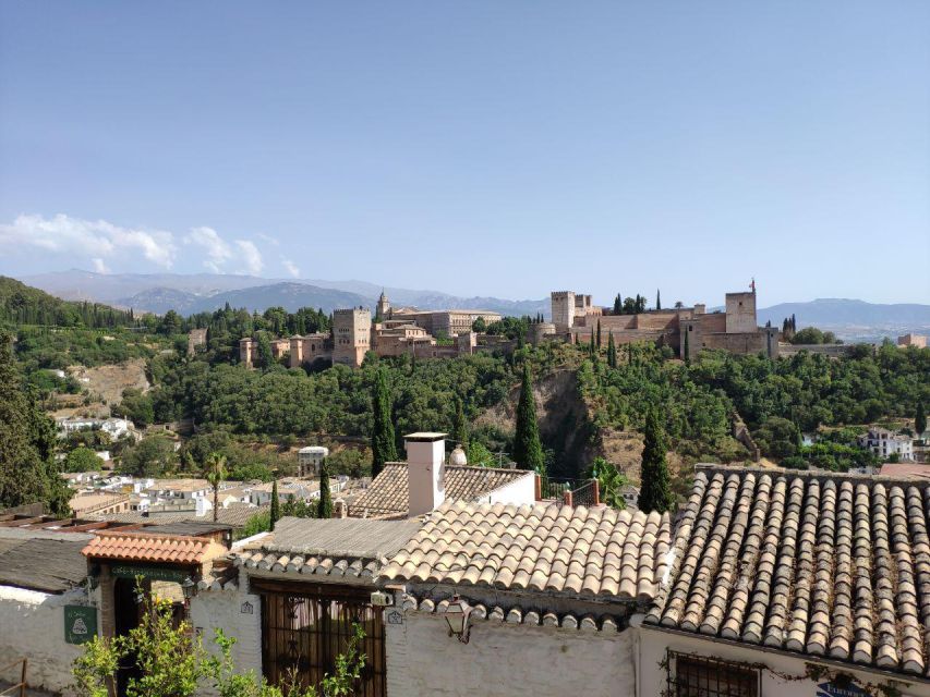 Granada: Historical City Center Guided Segway Tour - Sacromonte Abbey and the hilltop views