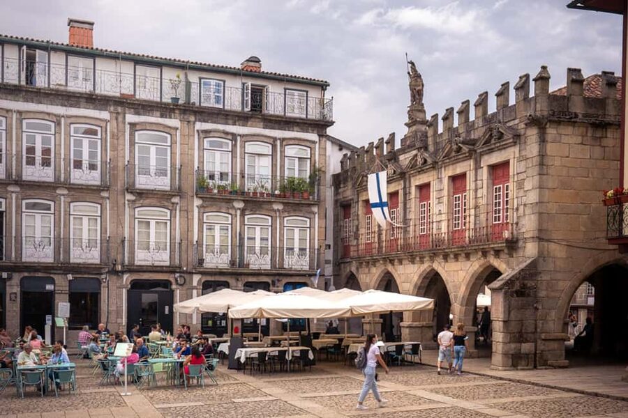 Guimarães: Private Flexible Walking Tour in Historic Center - Starting at Guimarães Castle