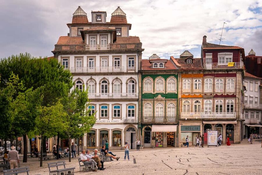 Guimarães: Private Flexible Walking Tour in Historic Center - Medieval leather tanks and the São Francisco complex