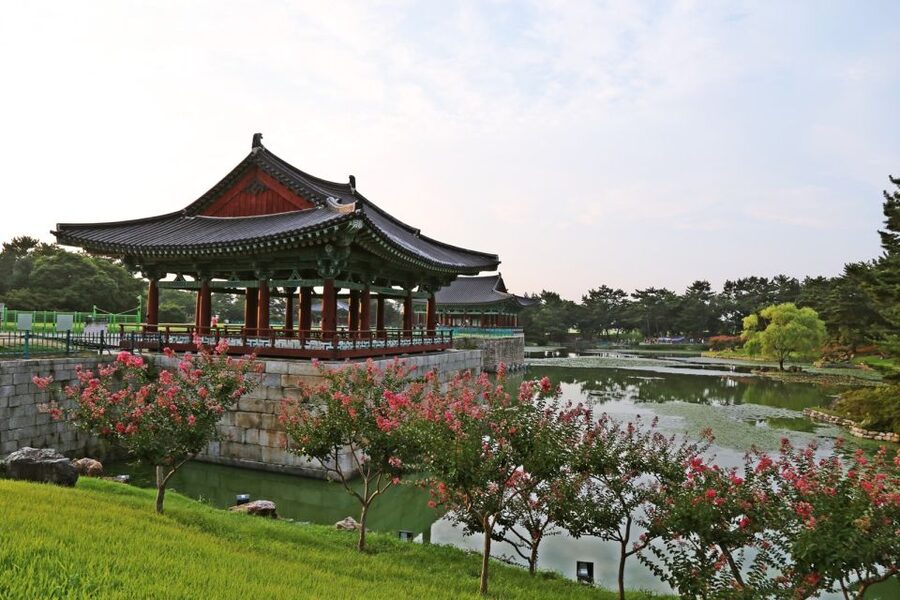 Gyeongju: UNESCO Heritage Tour Including Bulguksa Temple - Cheomseongdae, where Silla watched the sky