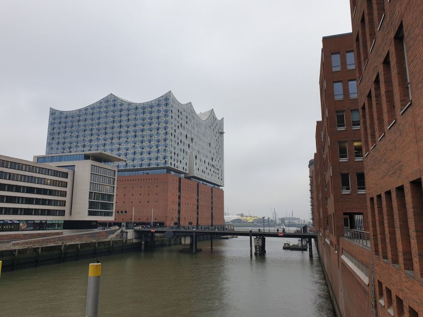 Hamburg: Speicherstadt Historical Guided Walking Tour - Coffee, carpets, and Hamburg’s commercial rise