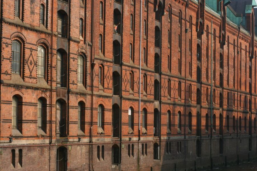 Hamburg: UNESCO-World Heritage Sites Tour - Starting at Jakobikirchhof and entering Hamburg’s office district