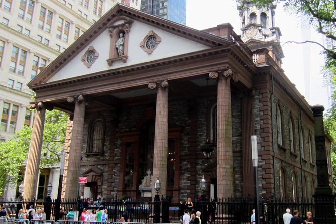 Hamilton and Washington Revolutionary Walking Tour - Trinity Church and Hamilton’s final resting place