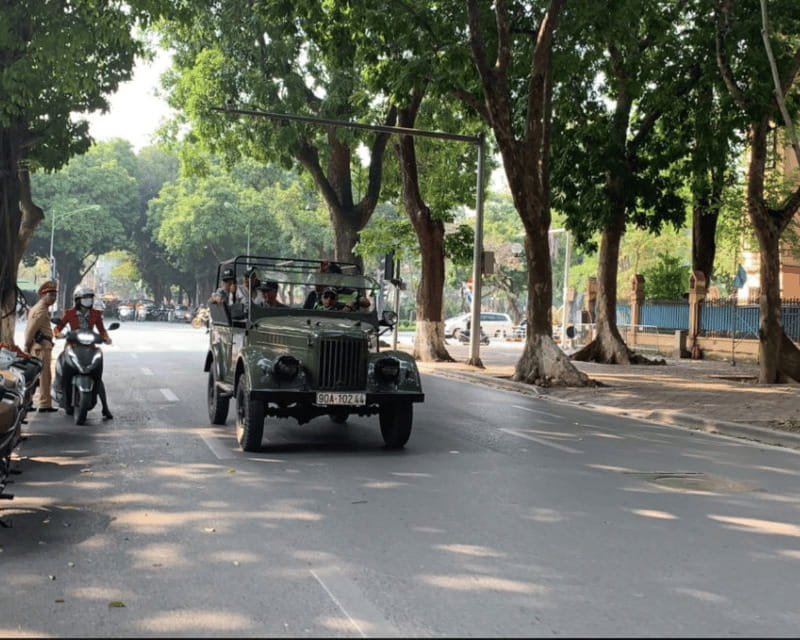 Hanoi: Historic Jeep Tour - Guides who make the difference